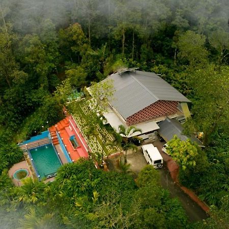 Arabian Holiday Resort With Swimming Pool In Idukki Calvary Mount Bagian luar foto