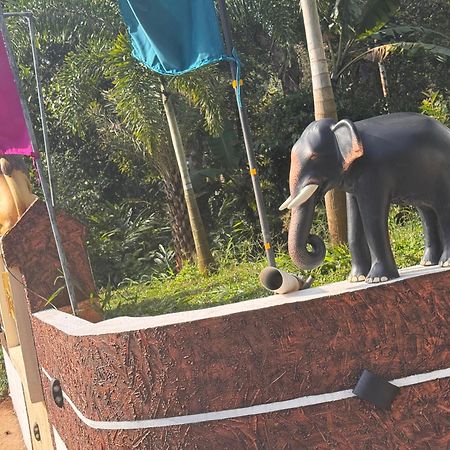 Arabian Holiday Resort With Swimming Pool In Idukki Calvary Mount Bagian luar foto