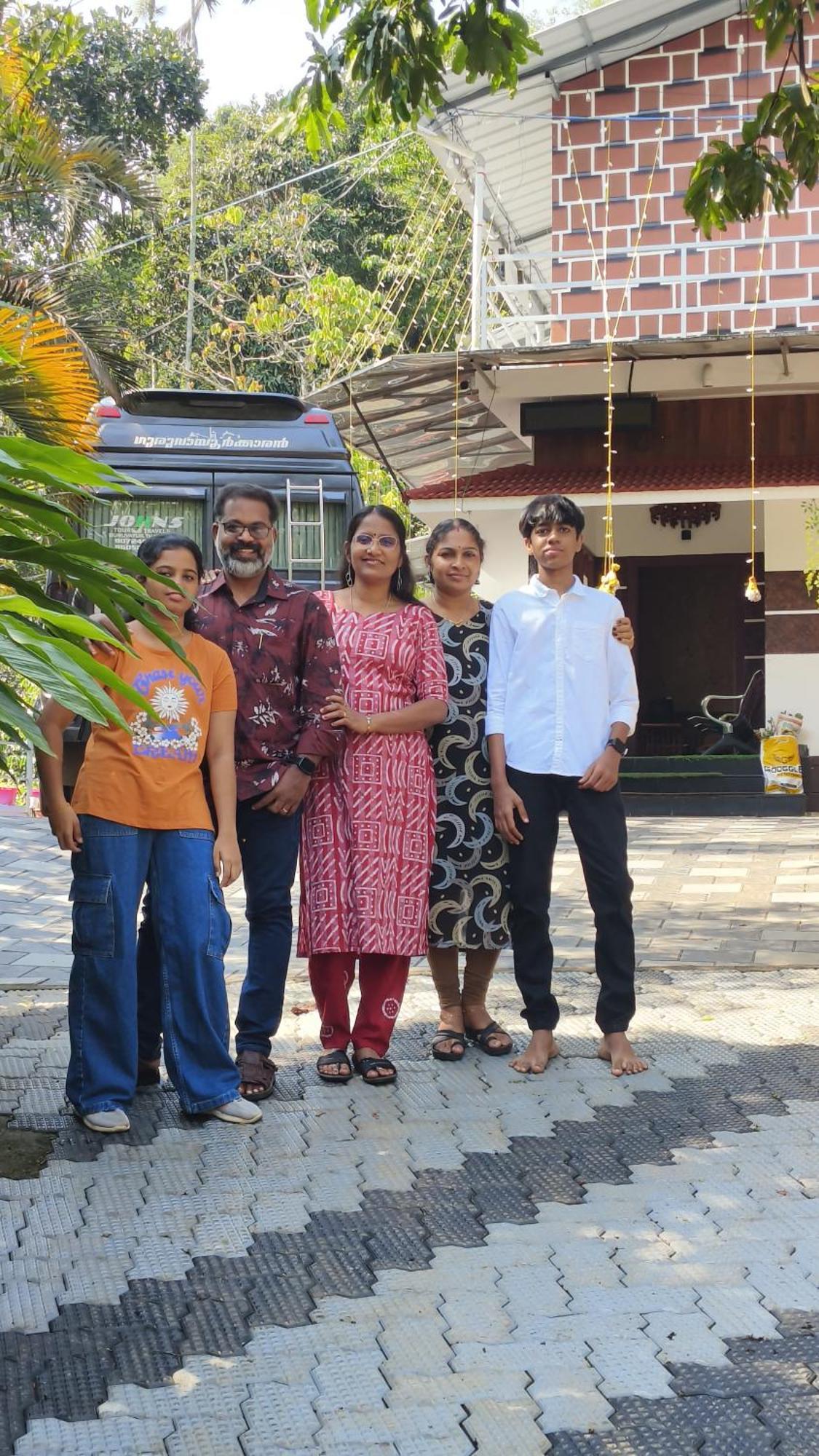 Arabian Holiday Resort With Swimming Pool In Idukki Calvary Mount Bagian luar foto